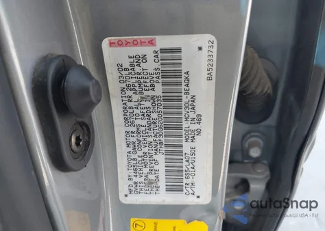 2002 Lexus Es 300 z USA, uszkodzony, nr VIN JTHBF30G620057035